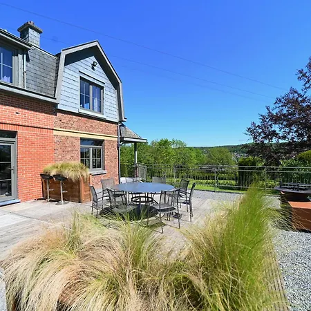 Miss Chloe Semesterbostad Barvaux